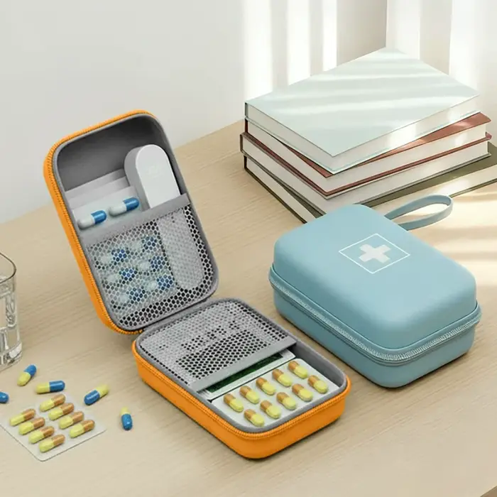 Petite trousse de rangement pour médicaments