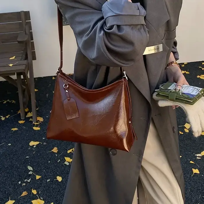 Sac à main en cuir chic et classique pour femme