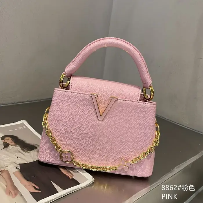 Sac fourre-tout 2025 nouveau sac à bandoulière simple de luxe léger portable en forme de V de l'himalaya pour les femmes
