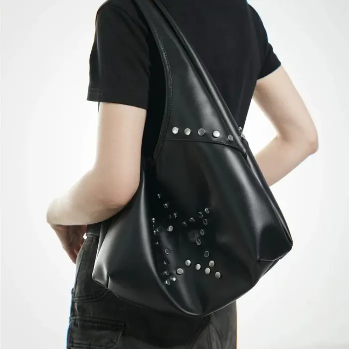 Sac fourre-tout à bandoulière Y2K clouté pour femme, sac à main vintage noir grande capacité, sac à