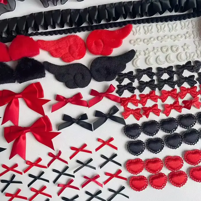 Sac de matériel de bricolage fait à la main en dentelle noire et rouge