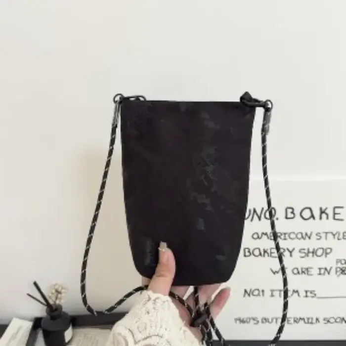Sac fourre-tout de luxe haut de gamme pour femmes avec un design vintage et un logo en lettres
