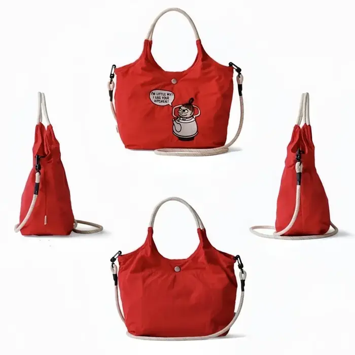 Nouveau sac bandoulière brodé de la série Moomins