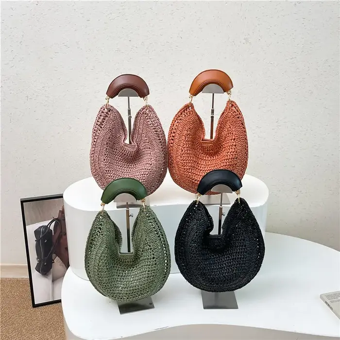 Sac fourre-tout hobo en paille tressée à la main pour femme