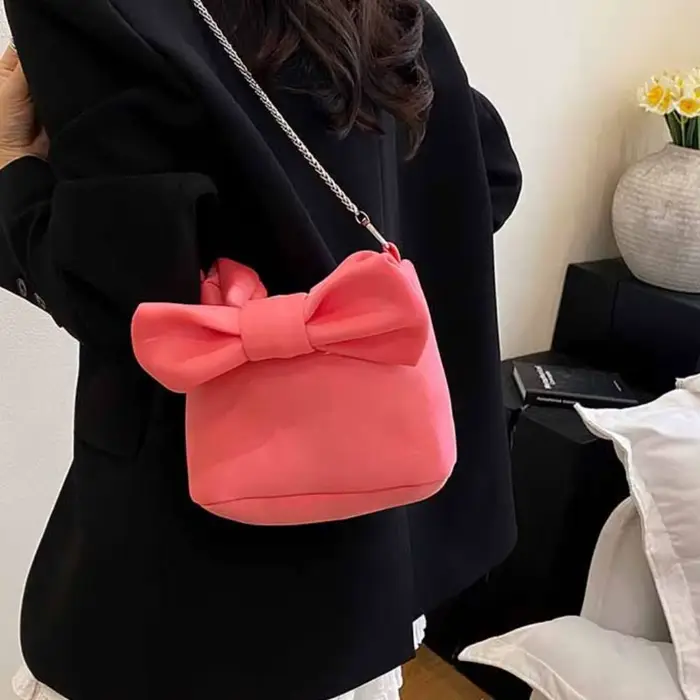 Sac à main tendance et créatif pour femme avec nœud