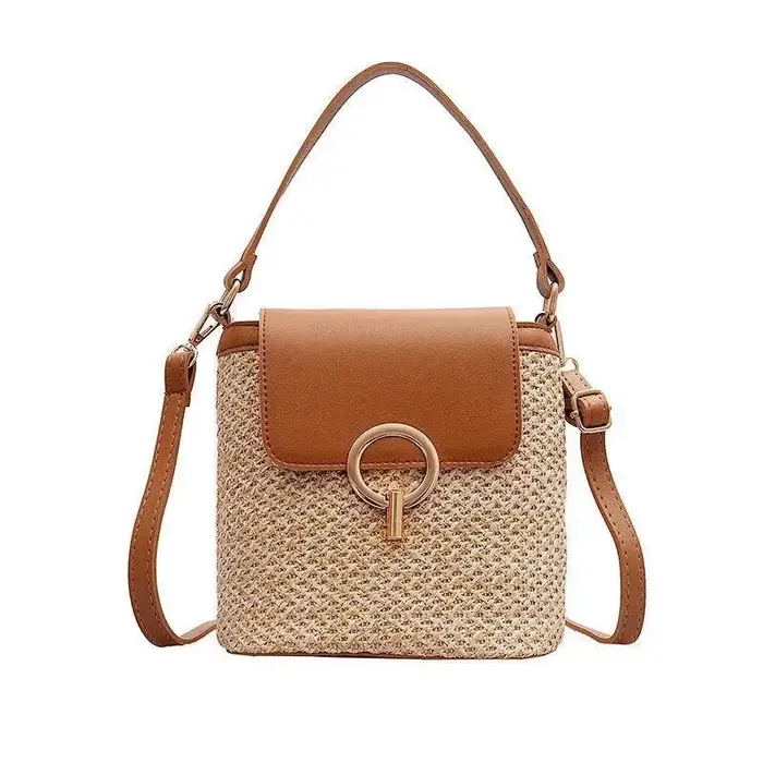 Petits sacs seau en paille pour femmes