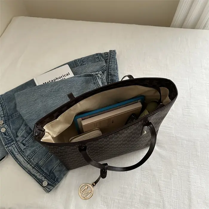 Sac fourre-tout élégant