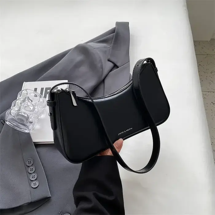 Petits sacs à bandoulière sous les bras mignons pour femmes, sacs à main et bourses en cuir au Desig