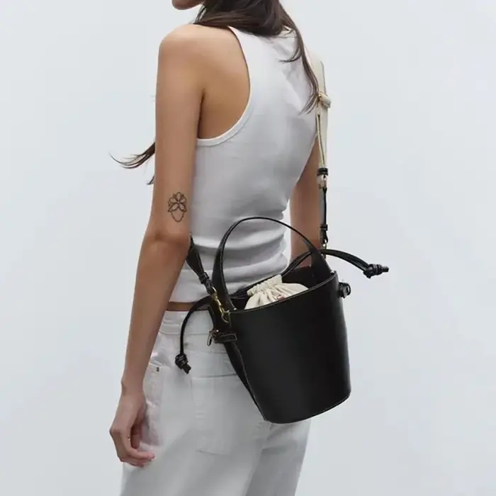 Nouveau sac seau tendance en cuir souple