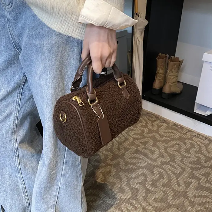 Sac à Main en Fausse Fourrure Beige pour Femme