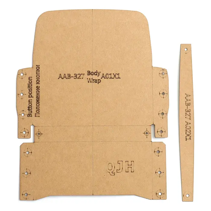Pochette artisanale en cuir pour femme