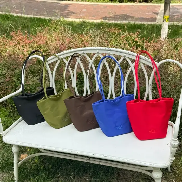 Sac fourre-tout mini en nylon uni décontracté pour femme