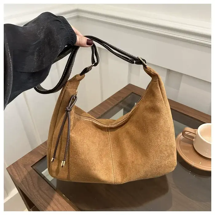 Nouveaux sacs à main pour femmes à la mode rétro grande capacité en cuir PU sac à bandoulière automne et hiver