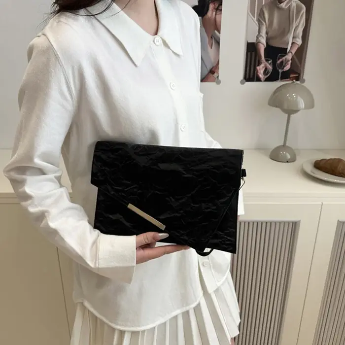 Mode pochette pour femmes en cuir PU souple couleur unie Evelope sac bracelet sacs femme petits