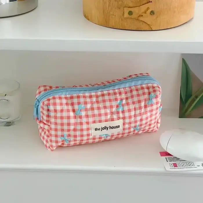 Nouveau dessin animé nœud papillon fourre-tout maquillage sac à fermeture éclair femmes grande capacité Quilting pochette sac de toilette mignon Portable sac de rangement cosmétique
