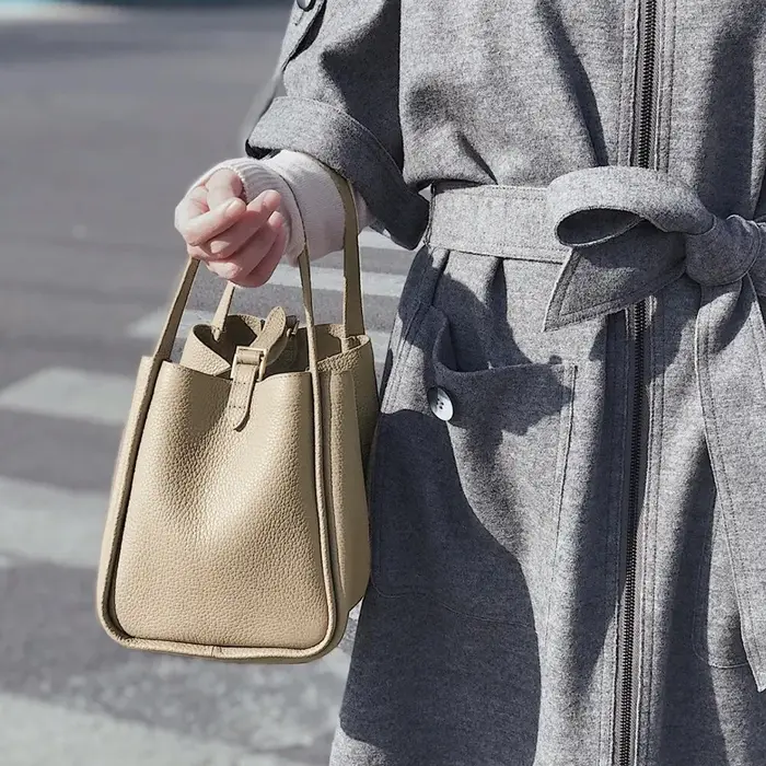 Sac à main en cuir végétalien pour femme