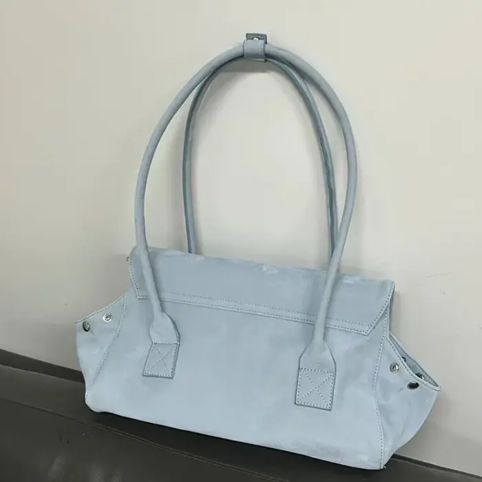 Sac à main vintage clouté pour femme