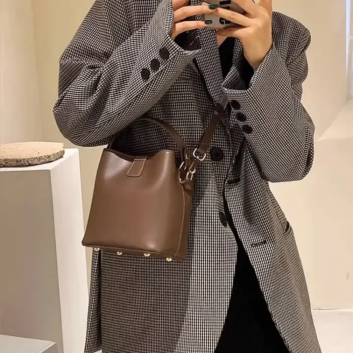 Sac à main pour femme, le sac bandoulière décontracté haut de gamme marron polyvalent et tendance de cette année est un