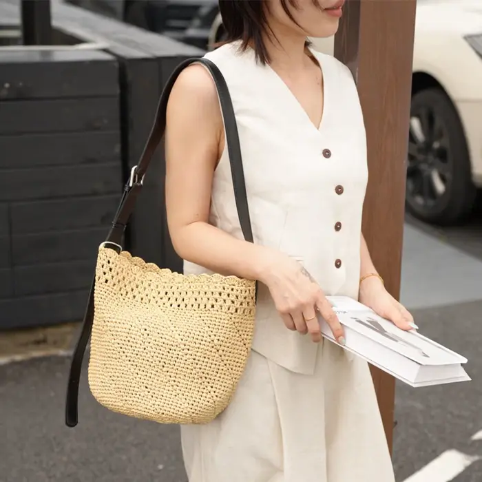 Sac Femme Raphia Paille Tissé Cuir Véritable Sangle Vache Bohème Vintage Plage Vacances Faite Main Crochet Ajouré Bord Ondulé Souple Grande Capacité Décontracté Usage Quotidien Haute Qualité Mode Styl