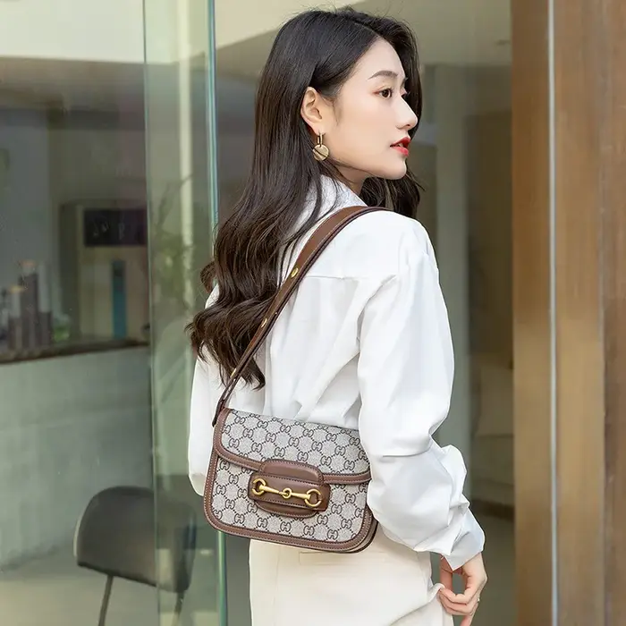 Sac de selle en cuir véritable pour femme, sac à bandoulière simple sous les bras, nouveau sac à ban