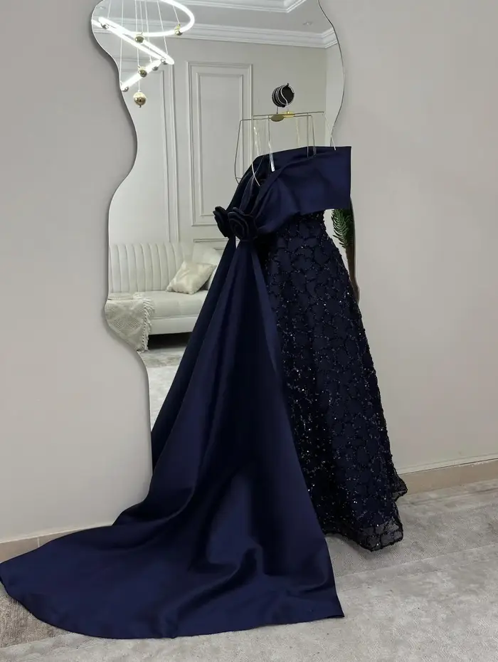 Mina personnalisé bleu marine luxueux robes de soirée pour femmes pour les occasions formelles perles fleurs