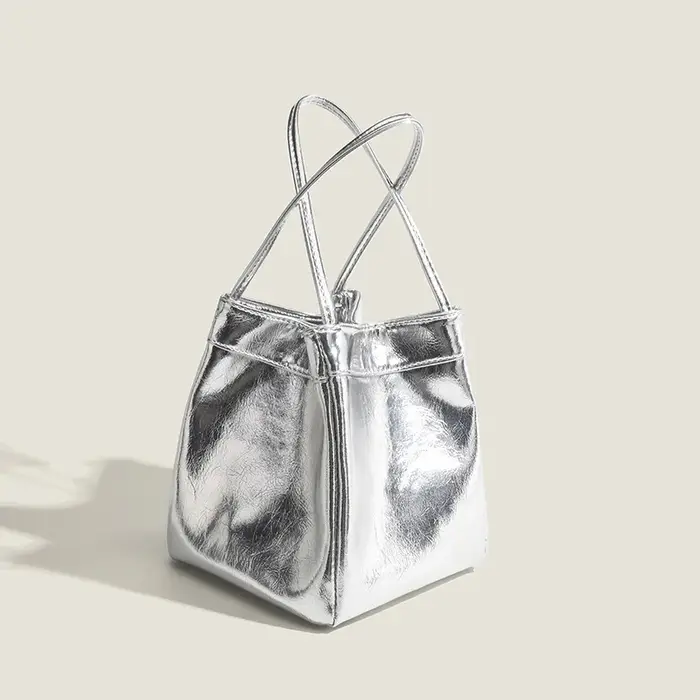 Sac seau argenté pour femmes, nouveau sac de boîte à déjeuner simple et à la mode, petit sac à main 