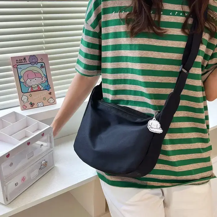 Sacs à bandoulière Harajuku solides pour femmes