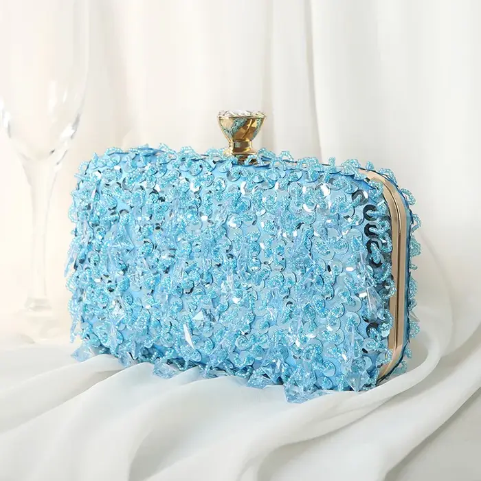 Pochette de soirée élégante faite à la main avec perles pour fête