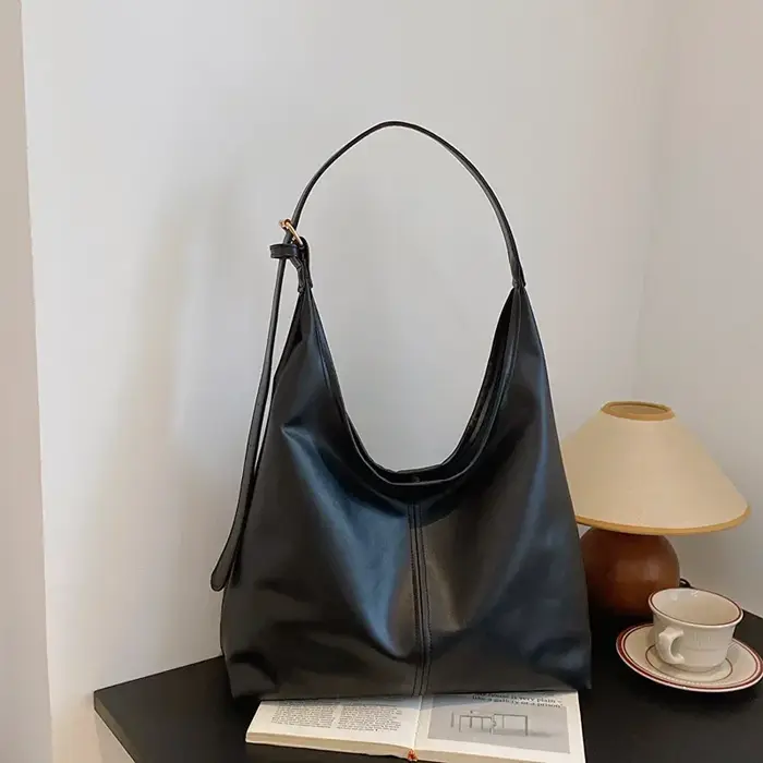 Nouveau sac fourre-tout Vintage grande capacité Simple sac à bandoulière pour femmes sac Hobo pour femme sac