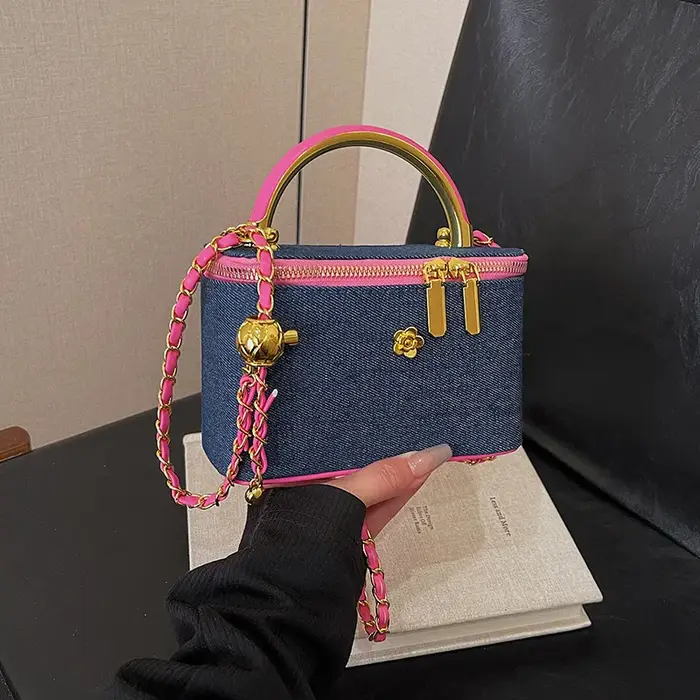 2025 luxe mode Denim femmes petit sac carré concepteur dames chaîne sacs à bandoulière loisirs Style britannique