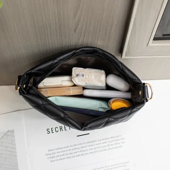 Sac messager simple en cuir PU avec broderie Lingge