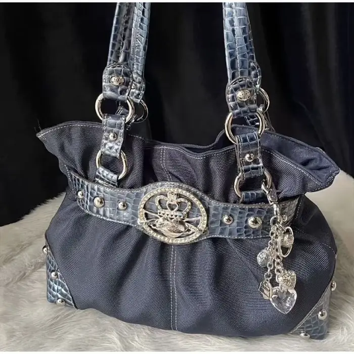 Sac à main de luxe pour femme avec rivets