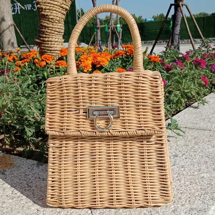 Sac de plage en rotin et paille pour femmes