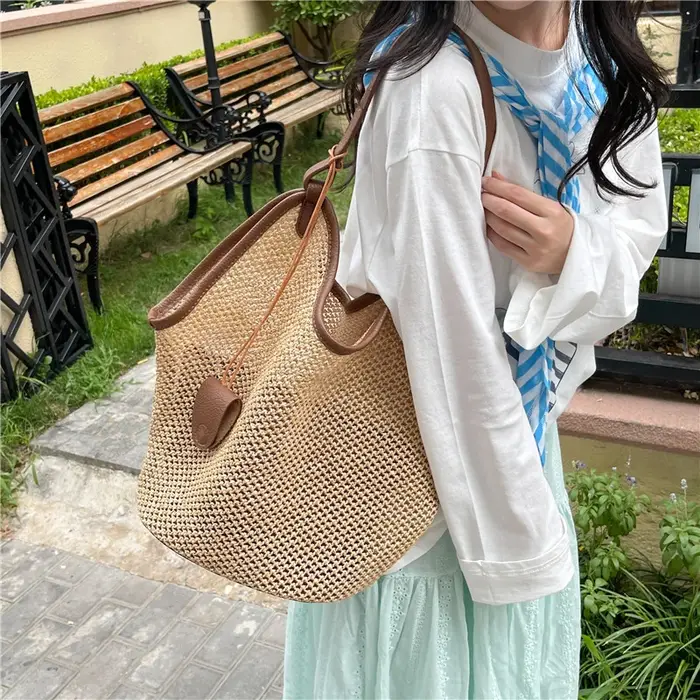 Sac à main en paille tissé à la main pour femme