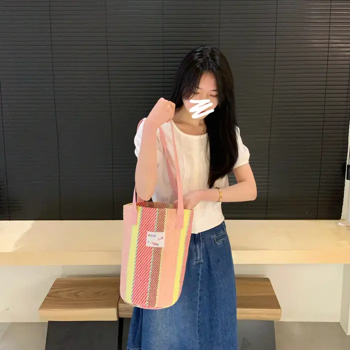 Sacs seau tricotés doux pour femmes