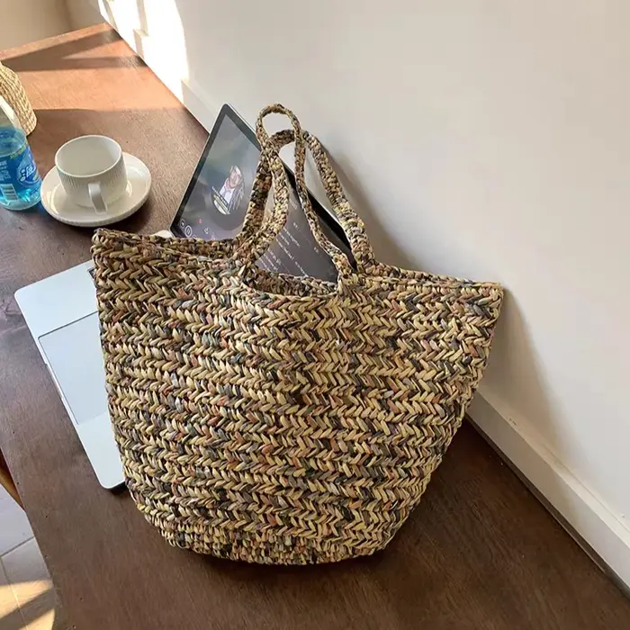 Nouveau Sac de Plage Tressé à la Main Tendance 2026 – Grand Sac Fourre-Tout Bohème Décontracté pour Voyage