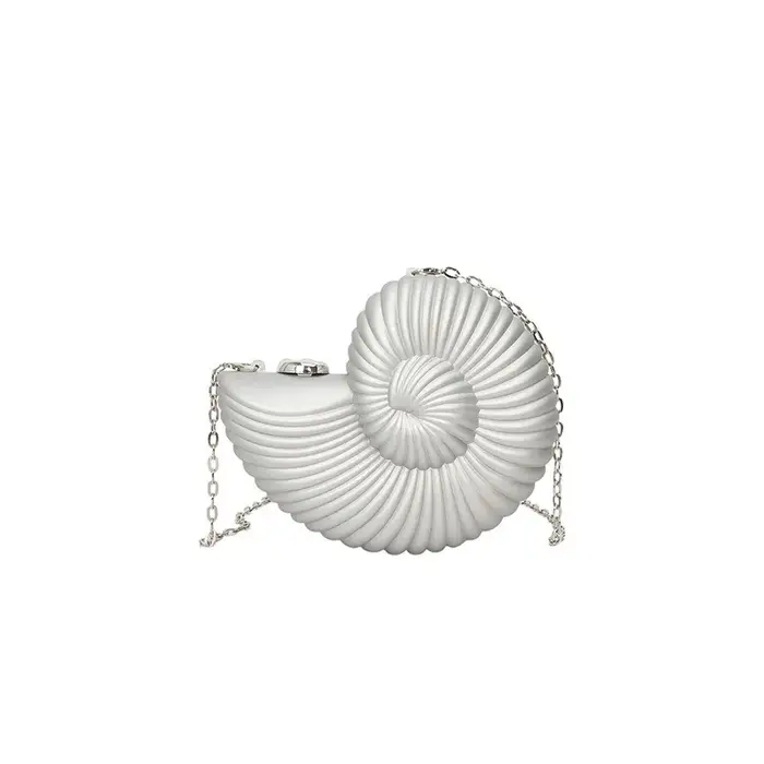 Sac de soirée en forme de coquillage avec personnalité