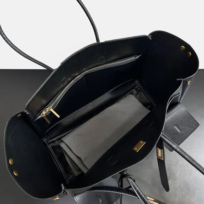 Sac à bandoulière de luxe grande capacité en cuir noir de haute qualité avec fermoir argenté/doré, s