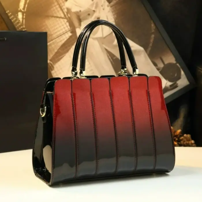 Sac polyvalent en cuir verni pour femmes, nouveau style, sac pour maman d'âge moyen, sac à main à ba