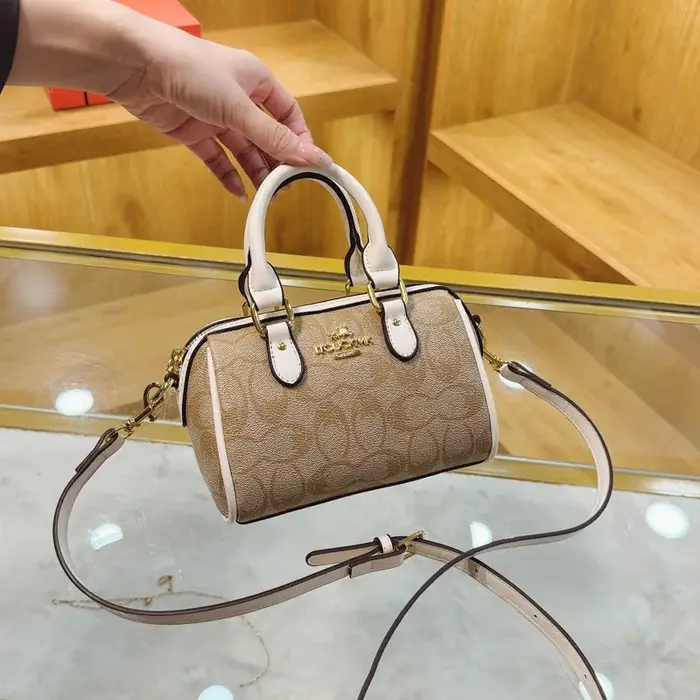 Nouveau Sac Boston Rétro Classique 2026 – Mini Sac Bandoulière Décontracté Polyvalent pour Femme – Sac à Main Tendance et Très Populaire