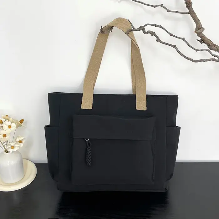 Sac fourre-tout en nylon avec plusieurs poches