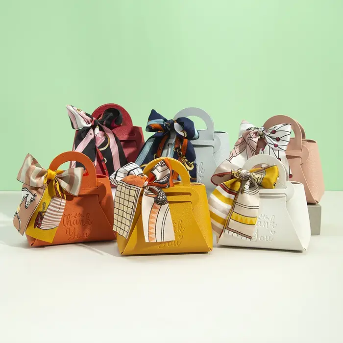 Sac à main en cuir rouge à faire soi-même