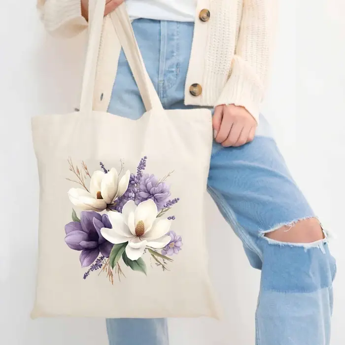 Sac fourre-tout en toile crème avec magnolia et imprimés floraux lavande pour un usage quotidien et un shopping