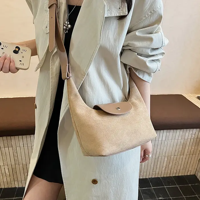 Sac à bandoulière en cuir suédé pour femmes, sac à main café marron, pochette tendance 2025, sac Hobos de luxe pour dames