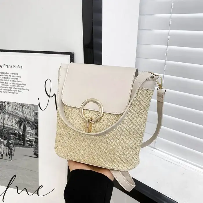 Mode française nouveau seau en forme de main femmes sac tissé creux multi-fonctionnel unique épaule sac à bandoulière