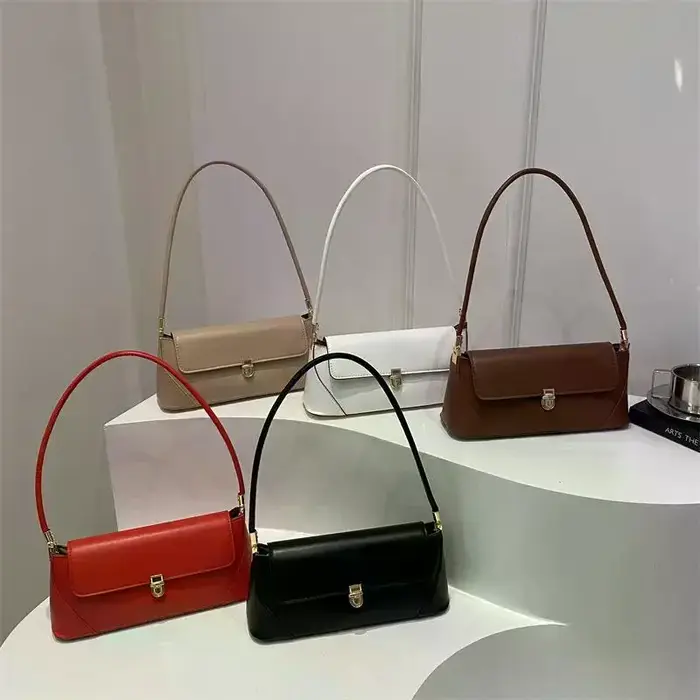 Nouveau Sac à Main Femme Tendance et Simple Été 2026 – Sac Bandoulière Chic et Élégant – Petit Sac Carré de Haute Qualité
