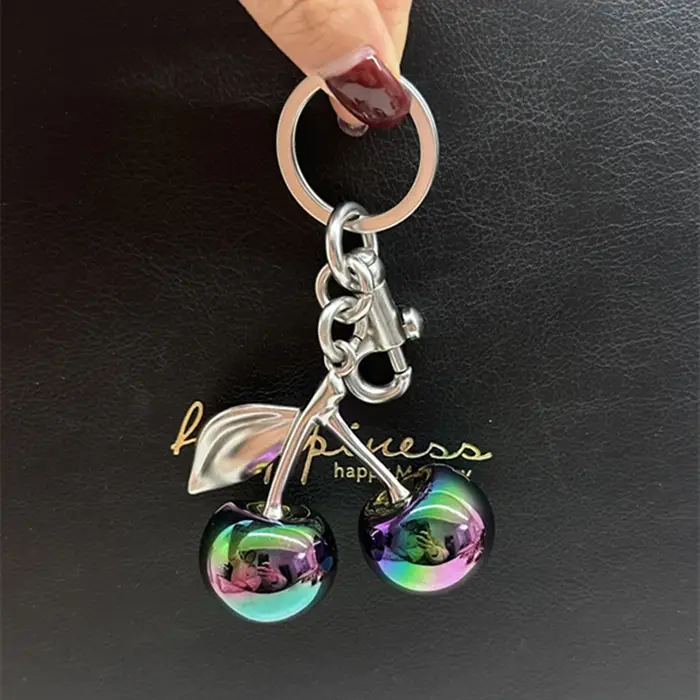 Pendentif cerise de couleur dégradée pour sac à main d'entraîneur