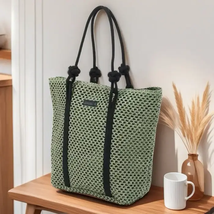 Sacs en paille tressés faits à la main