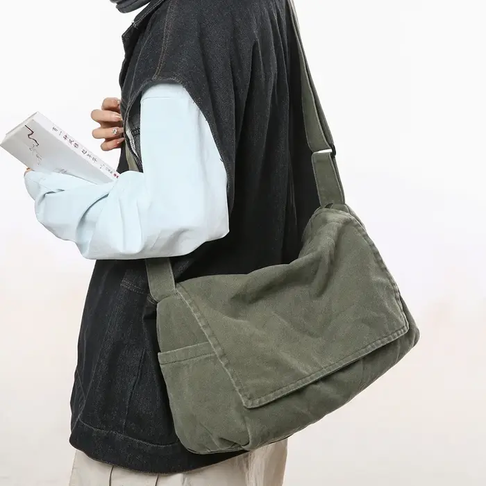 Sac messager tendance à rabat