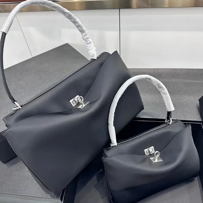 2025 marque de luxe Rodeo femme sacs printemps automne femmes fourre-tout mode boucle en or femmes s